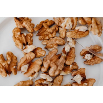 Walnut Kernels